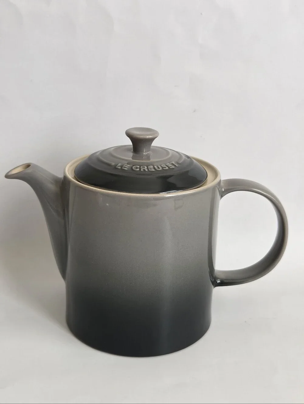 Le Creuset Grand Teapot 1.3 Liter FLINT GRAY Stoneware 2nd Choice